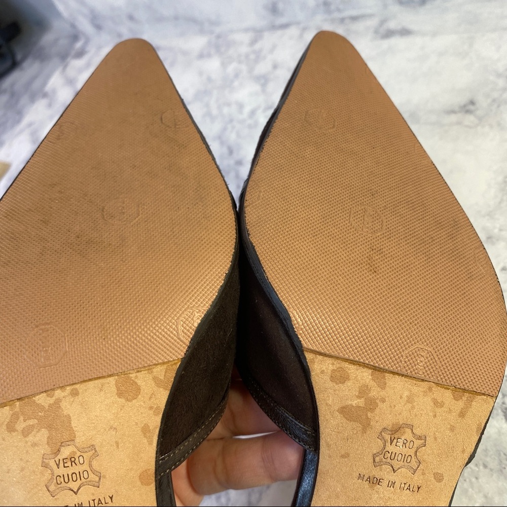 Manolo Blahnik Suede Slingback Heels 39.5 - Picture 7 of 10